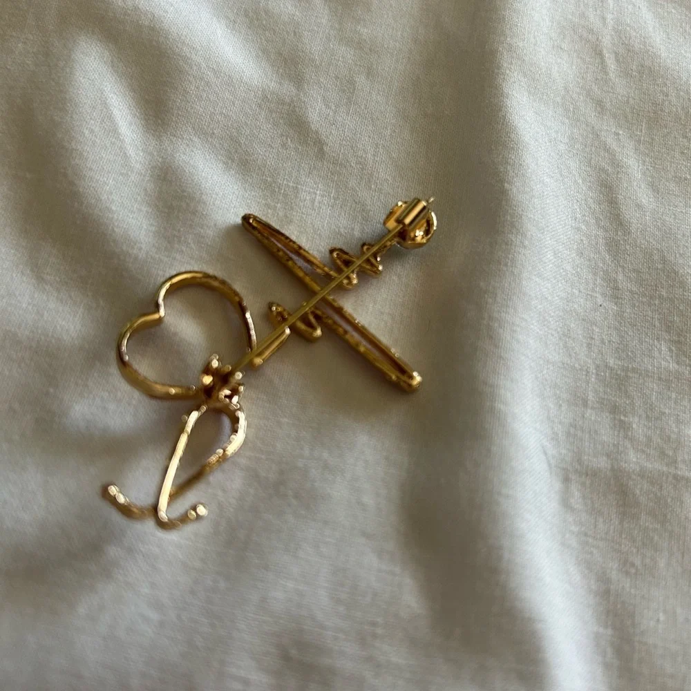 Red and Gold Heartbeat Brooch‎
